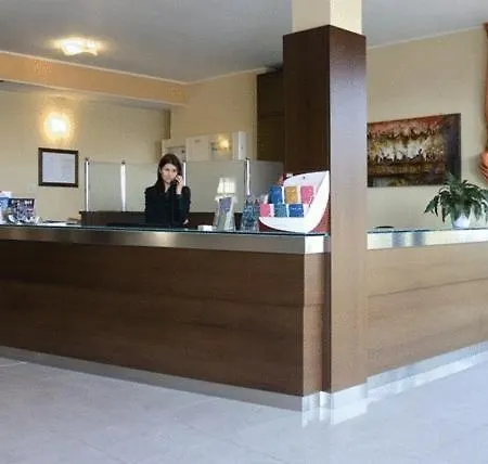 Don Camillo Брешелло